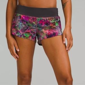 Lululemon Speed Up Low-Rise Lined Short 2.5” Size 4 Vivid Floral Tone Multi